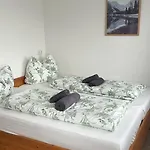 Danner Familien-ferienwohnungen - Ruhige Lage, 650 M Zum Attersee & Zentral In 아파트