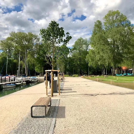 Apartment Danner Familien-ferienwohnungen - Ruhige Lage, 650 M Zum Attersee & Zentral In Schoerfling