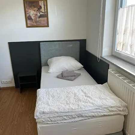 Danner Familien-ferienwohnungen - Ruhige Lage, 650 M Zum Attersee & Zentral In * Schörfling