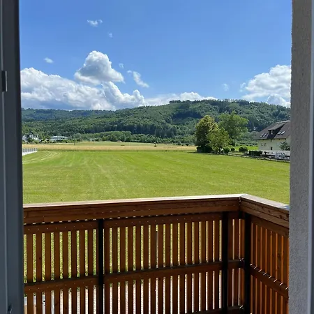 Danner Familien-ferienwohnungen - Ruhige Lage, 650 M Zum Attersee & Zentral In Schörfling