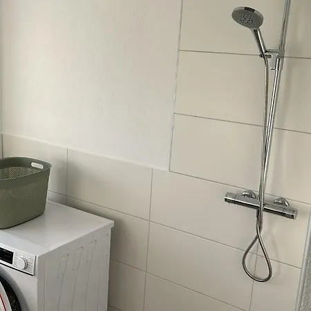Danner Familien-ferienwohnungen - Ruhige Lage, 650 M Zum Attersee & Zentral In Apartament
