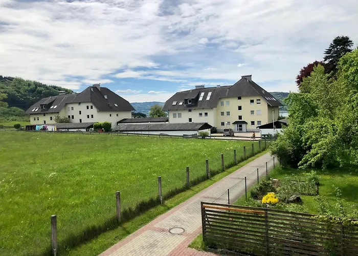 Danner Familien-ferienwohnungen - Ruhige Lage, 650 M Zum Attersee & Zentral In Διαμέρισμα