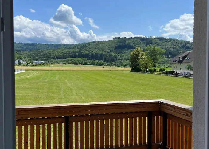 Danner Familien-ferienwohnungen - Ruhige Lage, 650 M Zum Attersee & Zentral In Schörfling