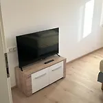 Danner Familien-ferienwohnungen - Ruhige Lage, 650 M Zum Attersee & Zentral In Apartmán