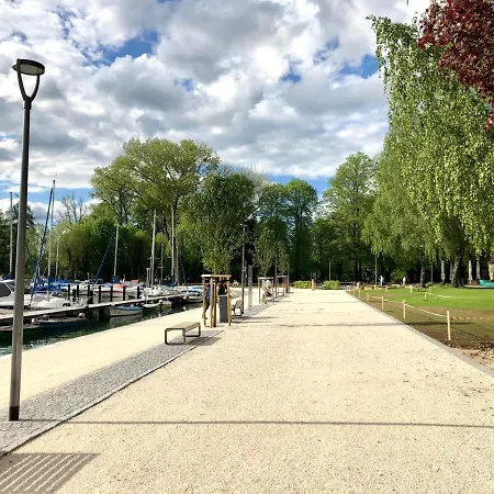 Danner Familien-ferienwohnungen - Ruhige Lage, 650 M Zum Attersee & Zentral In דירה *