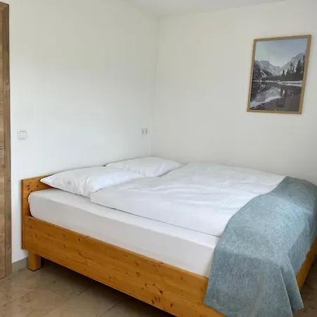 Danner Familien-ferienwohnungen - Ruhige Lage, 650 M Zum Attersee & Zentral In Schörfling