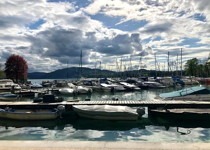 Danner Familien-ferienwohnungen - Ruhige Lage, 650 M Zum Attersee & Zentral In