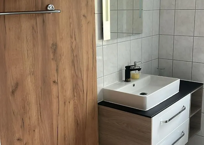 Danner Familien-ferienwohnungen - Ruhige Lage, 650 M Zum Attersee & Zentral In Apartamento