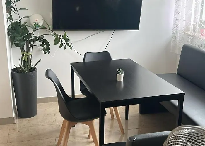 Apartamento Danner Familien-ferienwohnungen - Ruhige Lage, 650 M Zum Attersee & Zentral In