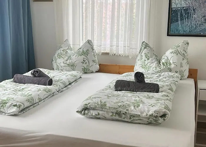 Apartamento Danner Familien-ferienwohnungen - Ruhige Lage, 650 M Zum Attersee & Zentral In *